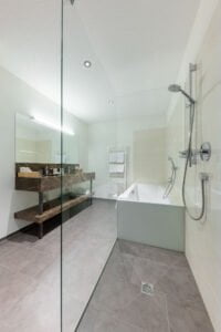 Badezimmer- Schneeglöckle Lech am Arlberg